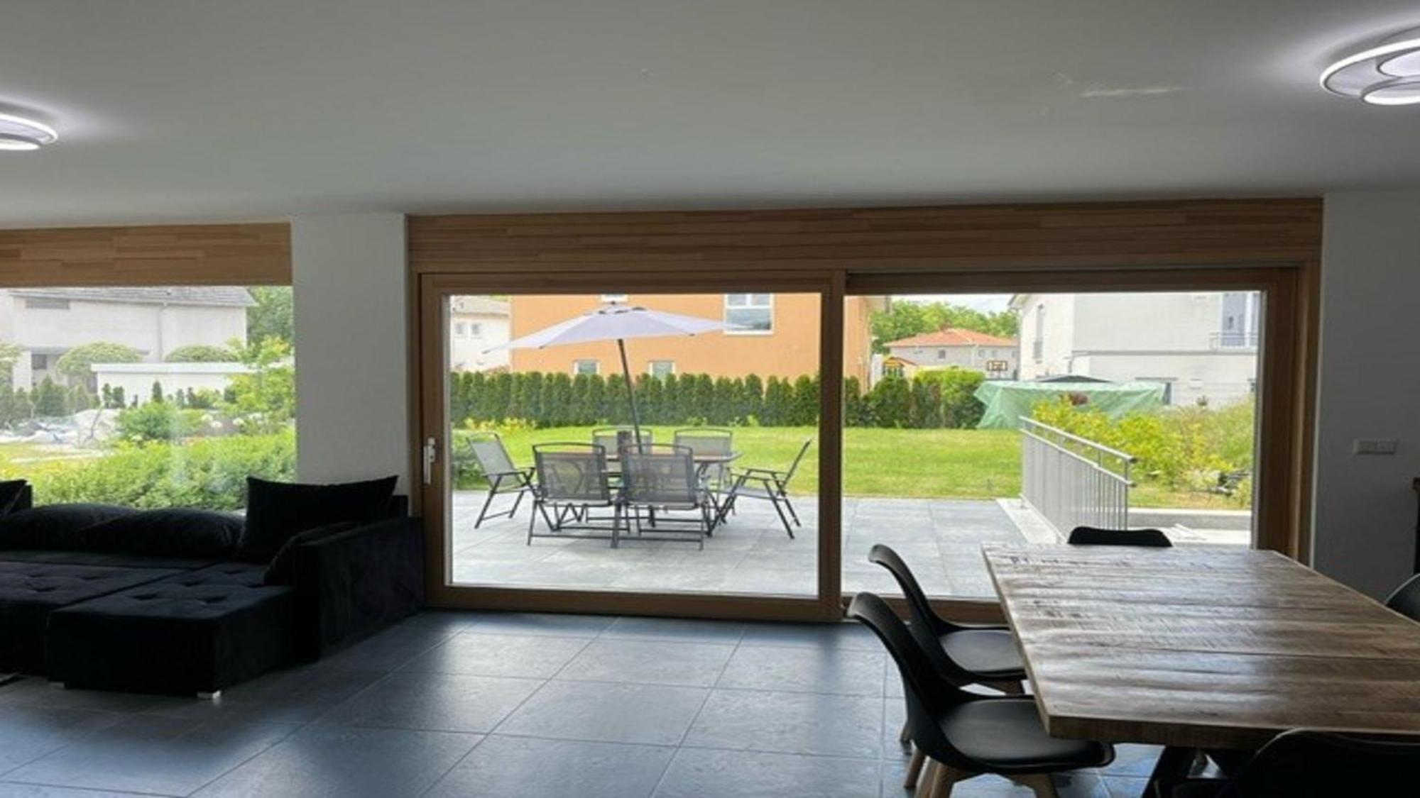 Moderne Ferienwohnung Sonnenbuehl Singen Bagian luar foto